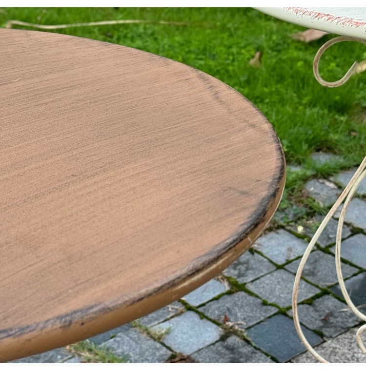 Round Side Table with Ornament - Outdoor Furniture Vintage 评论和价格